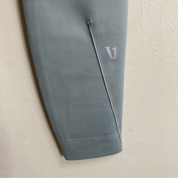 Vuori Fern Evolve Leggings Size XS - Picture 10 of 11
